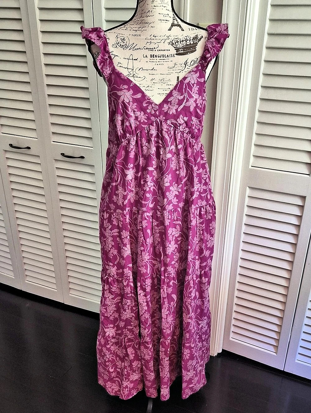 Universal Thread Floral Maxi Dress in Purple & White Size Medium